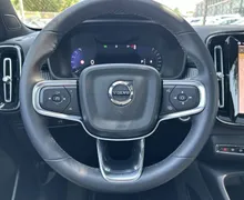 Notranja slika - Volvo XC40 - B4P Ultra Black Edition Avt. - 14 - Predogledna slika