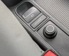 Notranja slika - Volkswagen Tiguan - 1,4 TSI BlueMotion Trend&Fun - 15 - Predogledna slika