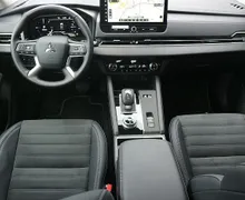 Zunanja slika - Mitsubishi Outlander - 2.4 PHEV Intense Auto 4WD - 7 - Predogledna slika