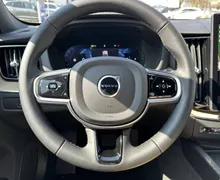 Notranja slika - Volvo XC60 - B5 P AWD Plus Dark Avt - 14 - Predogledna slika