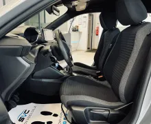 Zunanja slika - Peugeot 2008 - 1,2 PureTech 100 S&S Allure - 9 - Predogledna slika