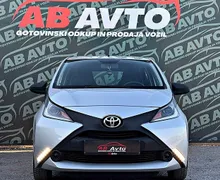 Zunanja slika - Toyota Aygo - 1.0 VVT-i x KLIMA+BT TEL+SERVO+BREZ POLOGA+UGODNO - 2 - Predogledna slika