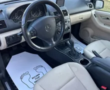 Notranja slika - Mercedes-Benz A-Razred - A 160 CDI Elegance-KLIMA-ALU-PDC-ODLIČEN - 8 - Predogledna slika