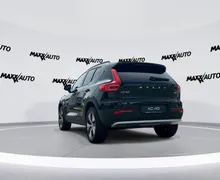 Notranja slika - Volvo XC40 - B3 P Core Avt. - 7 - Predogledna slika