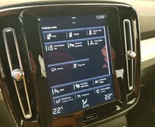 Zunanja slika - Volvo XC40 - T4 Recharge Twin Engine Inscription KAMERA PRIKLOP - 16 - Predogledna slika