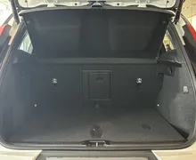 Notranja slika - Volvo XC40 - B4 P Ultra Black Edition 3 leta garancije + 3 se.. - 12 - Predogledna slika
