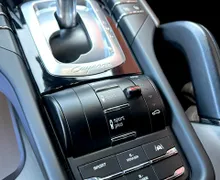 Notranja slika - Porsche Cayenne - S E-Hybrid Platinum Edition Tiptronic - 6 - Predogledna slika