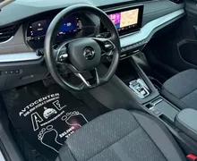 Notranja slika - Škoda Octavia - 2.0 TDI-DSG-VIRTUAL-FUL LED-MRTVI KOTI-KAMERA- - 9 - Predogledna slika