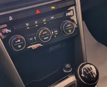 Zunanja slika - VW T-Roc - 1.0 TSI Style•PARK.SENZORJI•ACC•MRTVI KOTI•SLO• - 17 - Predogledna slika