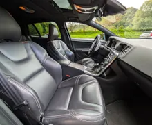 Notranja slika - Volvo V60 - 2.4 Diesel D6 5-valjev AWD Priključni HIBRID Summum+Polestar doda - 7 - Predogledna slika