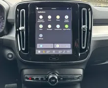 Notranja slika - Volvo XC40 - B3 P Core AT DCT 3 leta garancije + 3 servisi... - 37 - Predogledna slika