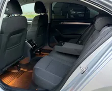 Notranja slika - Škoda Superb - 2.0 TDI-112.000km-1.LASTNIK-LIZING ZA TUJCE-ACC - 10 - Predogledna slika