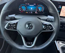 Notranja slika - Volkswagen Golf Variant - 1.5 TSI R-Line-Panorama-Gretje sedežev+volan-ACC.. - 8 - Predogledna slika