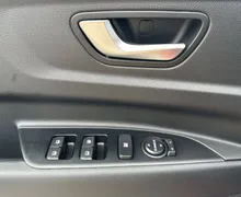 Notranja slika - KIA Stonic - 1.0 T-GDi LX Life - 12 - Predogledna slika
