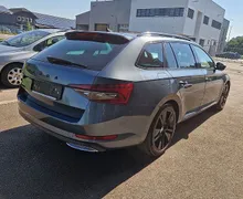 Zunanja slika - Škoda Superb - Combi 2.0 TDI Sportline -ACC-NAVIGACIJA-LED... - 4 - Predogledna slika