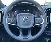 Notranja slika - Volvo XC40 - B3 P Core AT DCT 3 leta garancije + 3 servisi... - 14 - Predogledna slika