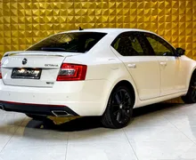 Notranja slika - Škoda Octavia - RS 2.0 TDI AUT.-KAMERA-F1-NAVI-CANTON - 11 - Predogledna slika