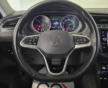 Notranja slika - Volkswagen Tiguan - 2.0 TDI BMT Life DSG - LED.kamera.keyless.ambient - 20 - Predogledna slika