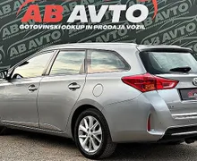 Zunanja slika - Toyota Auris - 1.6 TS+97KW+SLO+ALU+XENON+PRIKLOP+BREZ POLOGA+TOP - 7 - Predogledna slika