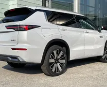 Zunanja slika - Mitsubishi Outlander - PHEV 4WD 2.4 Instyle+ Avt. - 5 - Predogledna slika