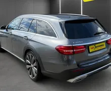 Zunanja slika - Mercedes-Benz E-Razred - E 220d 4MATIC ALLTERRAIN LED NAVI TEMP KAM AMBIENT - 4 - Predogledna slika