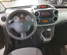 Zunanja slika - Peugeot Partner Tepee - Partner 1.6 e-HDi Active - OPR. VELIKI SERVIS - 10 - Predogledna slika