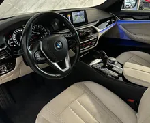 Notranja slika - BMW serija 5: - 520d - Kamera - Memory - Gretje - AmbientL - Temp. - 8 - Predogledna slika