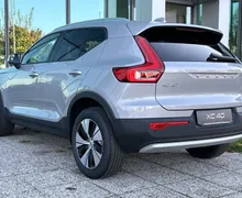 Notranja slika - Volvo XC40 - B3 P Core AT DCT 3 leta garancije + 3 servisi... - 7 - Predogledna slika
