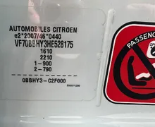 Zunanja slika - Citroën C4 Cactus - 1.6 BlueHDi Shine - VELIKI SERVIS - 12 - Predogledna slika
