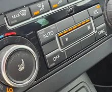 Zunanja slika - Volkswagen Tiguan - 2.0 TDI 4MOTION BMT XENON-GRETJE-KAMERA-GRETJE SŽ - 17 - Predogledna slika