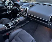 Zunanja slika - Porsche Cayenne - 3.0 TD Platinum Edition-22COL-BOSE-ZRAČNO-VK-PANO - 10 - Predogledna slika