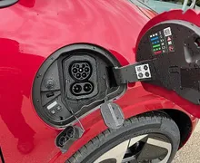 Zunanja slika - Renault Twingo - E-Tech Techno+Paket Varnost parkiranje polnjenje - 7 - Predogledna slika