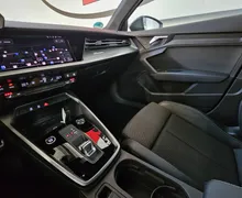 Notranja slika - Audi A3 - Sportback 35 TFSI S line S tronic - 8 - Predogledna slika