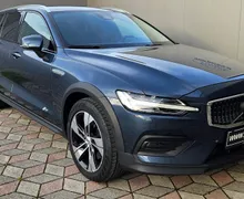 Zunanja slika - Volvo V60 Cross Country - B4 AWD Pro +ACC+Memory+18 Col+Gretje+12.mes.jam - 1 - Predogledna slika