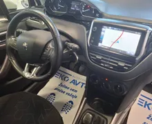 Notranja slika - Peugeot 2008 - 1.6 BlueHDi LED-NAVI-PDC-KREDIT BREZ POLOGA... - 7 - Predogledna slika