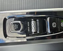 Zunanja slika - Volvo XC60 - B4D AWD Mom.Pro Avt.|panorama|wirtual|Navi|AC|Asis - 15 - Predogledna slika