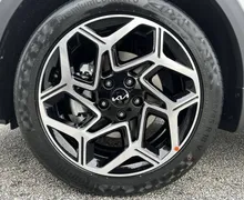 Notranja slika - KIA XCeed - 1.6 T-GDi GT-Line ISG 7DCT - 9 - Predogledna slika