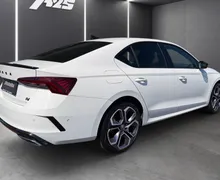 Zunanja slika - Škoda Octavia - 1.4 PHEV RS-Head Up-ACC-Mrtvi kot-Matrix-Masaža... - 3 - Predogledna slika