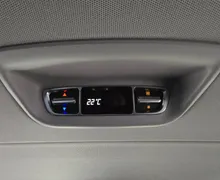 Notranja slika - Mercedes-Benz V-Razred - V 220 d Edition Lang-dolgi Avt. - LED.navi.kamera - 20 - Predogledna slika