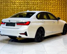 Notranja slika - BMW serija 3: - 318d AUT.-Sport Line-VIRTUAL-KAMERA-PERLA-AMBI - 11 - Predogledna slika