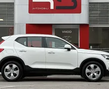 Zunanja slika - Volvo XC40 - D3 Momentum 1. LASTNIK - 4 - Predogledna slika