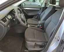 Notranja slika - Škoda Octavia - 1.6 TDI-MODEL 2016-ODLIČNA-KOT NOVA-1 LASTNIK... - 9 - Predogledna slika