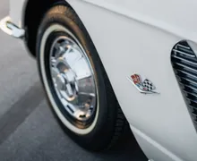 Zunanja slika - Chevrolet Corvette - C1 V8 5.4 atraktivna barvna kombinacija - 9 - Predogledna slika