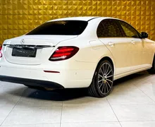 Notranja slika - Mercedes-Benz E-Razred - E200d AUT. KLJUKA-KAMERA-GRETJE-NAVI-TEMP... - 11 - Predogledna slika