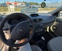 Zunanja slika - Renault Clio - 1.2 16V Dynamique Confort KOT NOV 1 LASTNIK - 9 - Predogledna slika