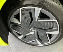 Zunanja slika - Škoda Enyaq - RS 220 KW.KAMERA.ACC.4X4.NAVI.LED.KLJUKA.45.000 KM - 3 - Predogledna slika