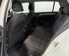 Notranja slika - VW Golf - 2.0 TDI-R-LINE-1.LASTNIK-BI-XENON-LED-TEMP-SLO-PDC - 12 - Predogledna slika