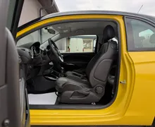 Zunanja slika - Opel Adam - 1.4 BLACK JACK • 1.LASTNICA • SLO. VOZ. • TEMPOMAT - 12 - Predogledna slika