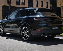 Zunanja slika - Porsche Cayenne - E-Hybrid - LED - Pano - 22 COL - Zračno vzmetenje - 6 - Predogledna slika