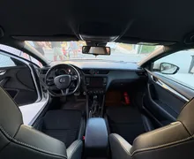 Notranja slika - Škoda Octavia - Combi 2,0 TDI RS DSG - 7 - Predogledna slika